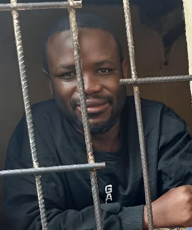 Bonny_Yuma's tweet photo. En ces temps difficiles, je tiens à exprimer mon soutien à mon camarade @Jcmuselwa07, victime de l'injustice du régime @fatshi13, actuellement enfermé à l'ANR à Lubumbashi. 

Demandons sa libération kakiyane !
@Ensemble_MK @moise_katumbi @bolengetenge @SalomonKalonda https://t.co/b7JWqroLsQ