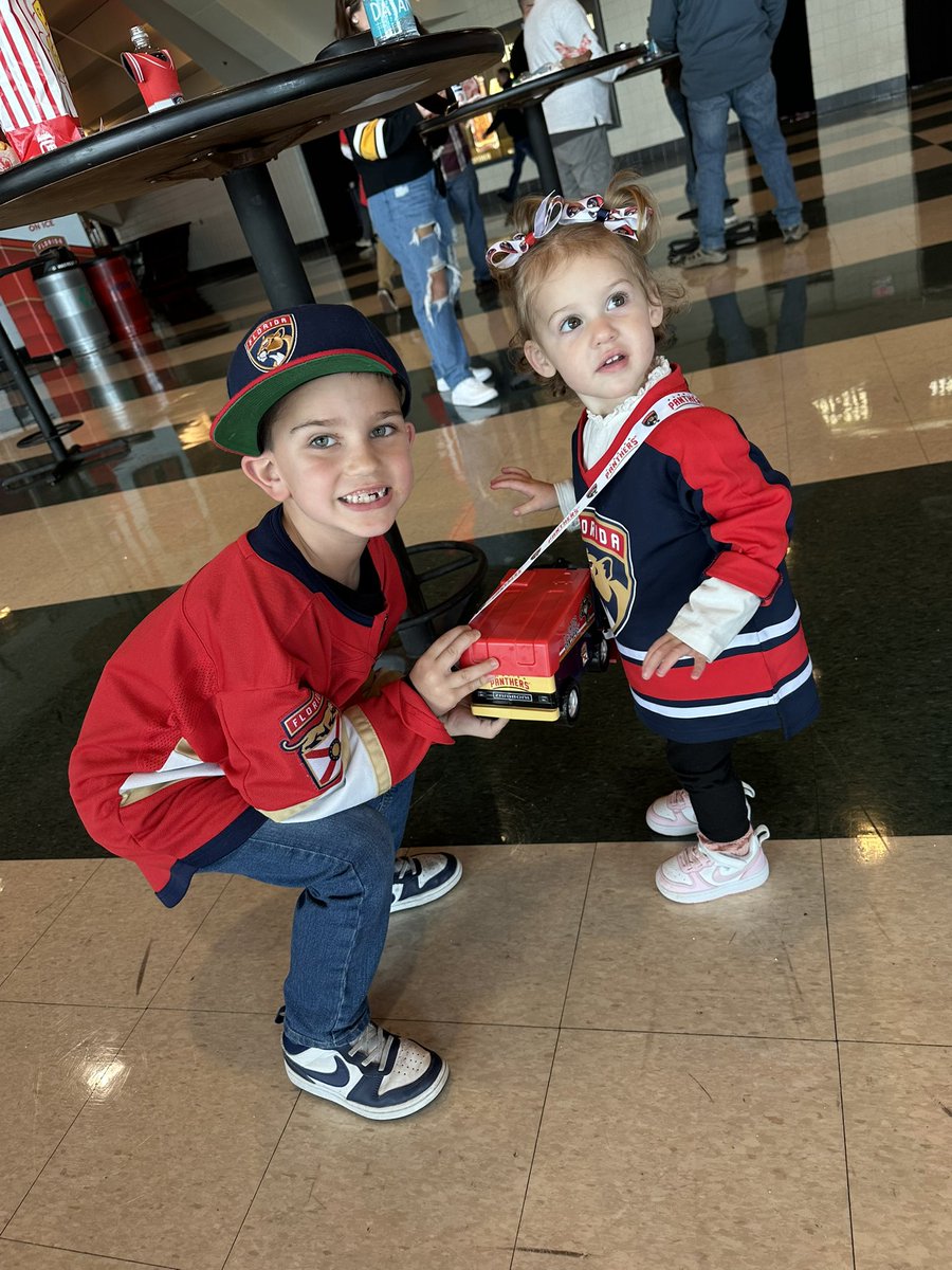 JambaaJess's tweet photo. #timetohunt #time2hunt 🏒 https://t.co/ZLIqrlAl8h