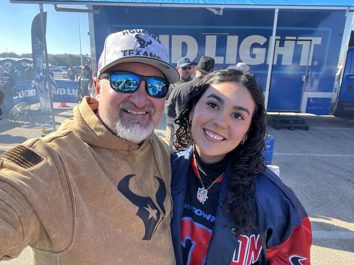 cervezaville's tweet photo. #HTownMade https://t.co/5udUGbQOuj