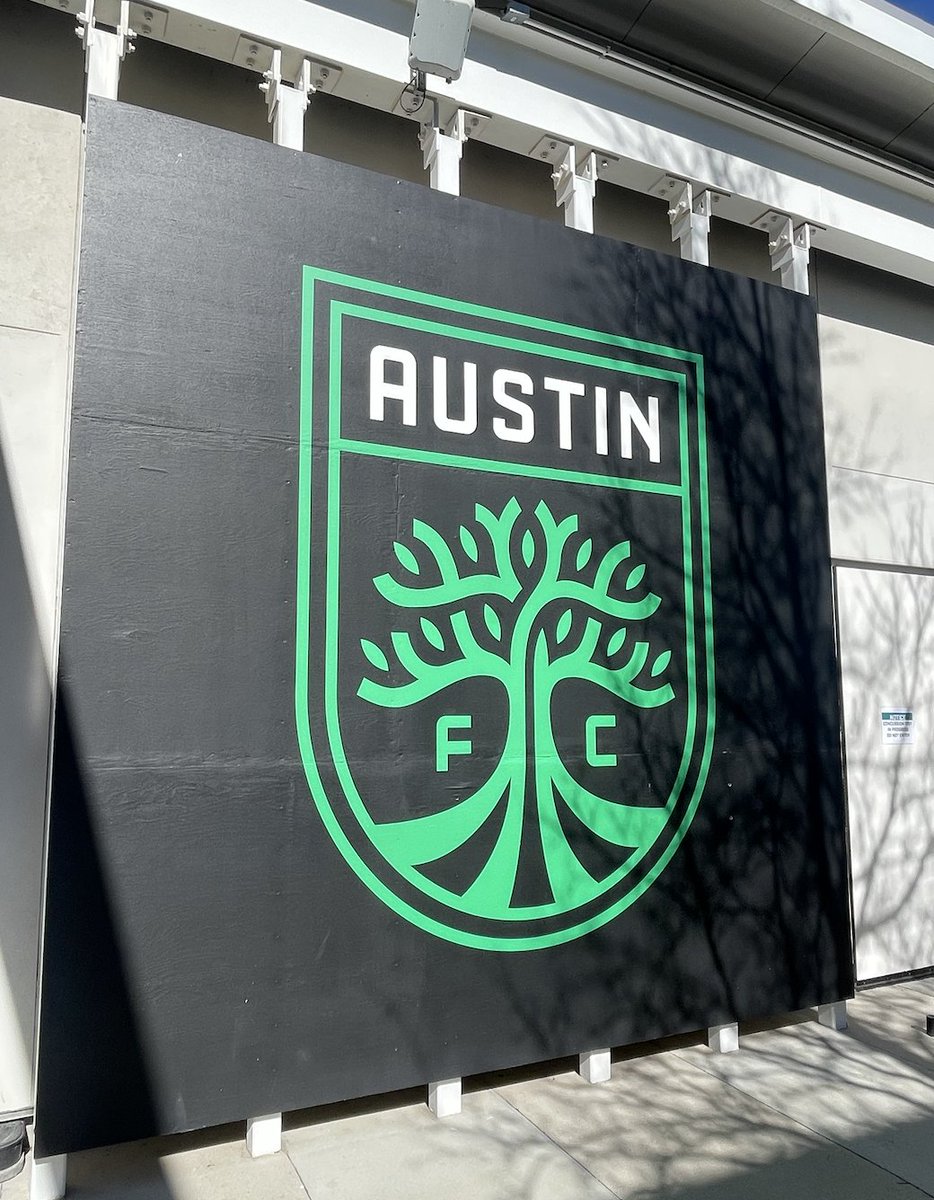 AlbertBFerrer's tweet photo. Happy to join @AustinFC  ! 
New home, new country, new family.
Let's go for it! @MLS #VamosVerdes 🌳⚽️🇺🇸 https://t.co/pbD5boReHq