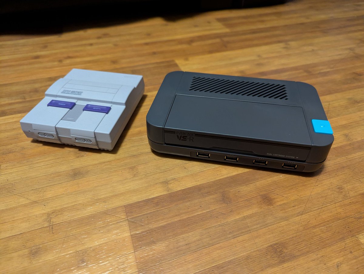 Selena the Retro-Princess tweet media