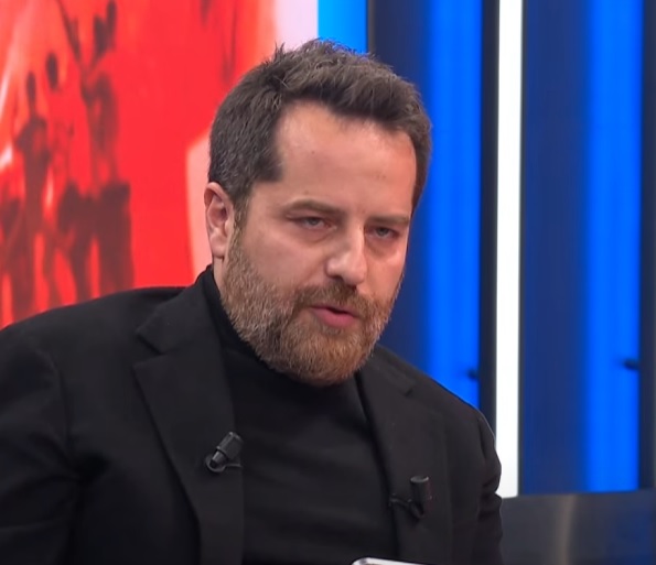 Erden Timur: "2023/24 sezonunda 3 büyük kulübün gelirlerini rakamlarla söyleyeyim. Halka açık bilançolardan alındı hepsi." (TV100)

Stat hasılatı 
- Galatasaray: 52.7 milyon euro
- Fenerbahçe: 36 milyon euro
- Beşiktaş: 26.5 milyon euro

UEFA gelirleri:
- Galatasaray: 35 milyon