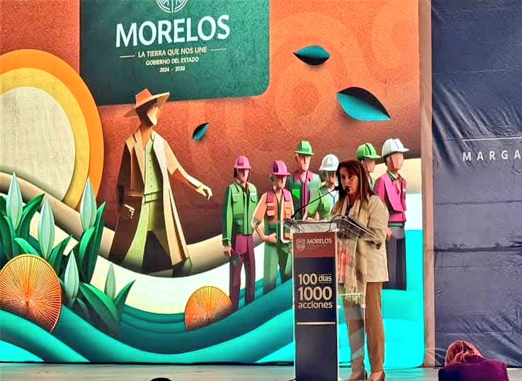 fifodepi's tweet photo. El director general del #FIFODEPI Carlos Iturbe Rivera junto de su equipo de trabajo,  acompañaron a la gobernadora @margarita_gs en la presentación de su mensaje por los primeros 100 días de su gobierno. 

#100Días1000Acciones
#LaTierraQueNosUne https://t.co/6ydl43KFCa