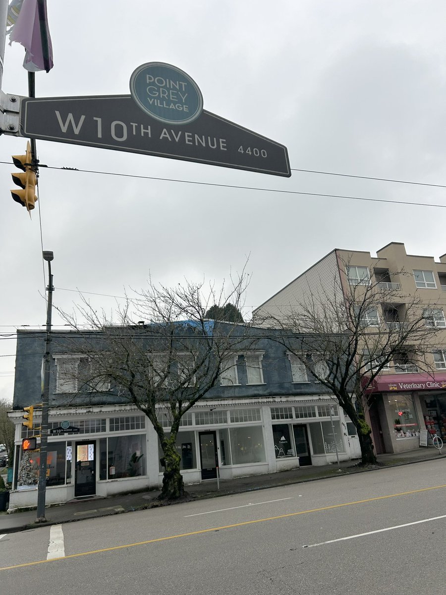 MayumiIzumi1's tweet photo. I’m excited to announce that my #wirewrappedjewelry (gemstone &amp; sea glass) is now available at 📍Aloe Beara Artisanal Collective Co in #pointgrey village in Vancouver! #vancouverbc #gemstonejewelry #aloebeara #mobilevintagebymandm #supportlocal https://t.co/BZp8DqlImi