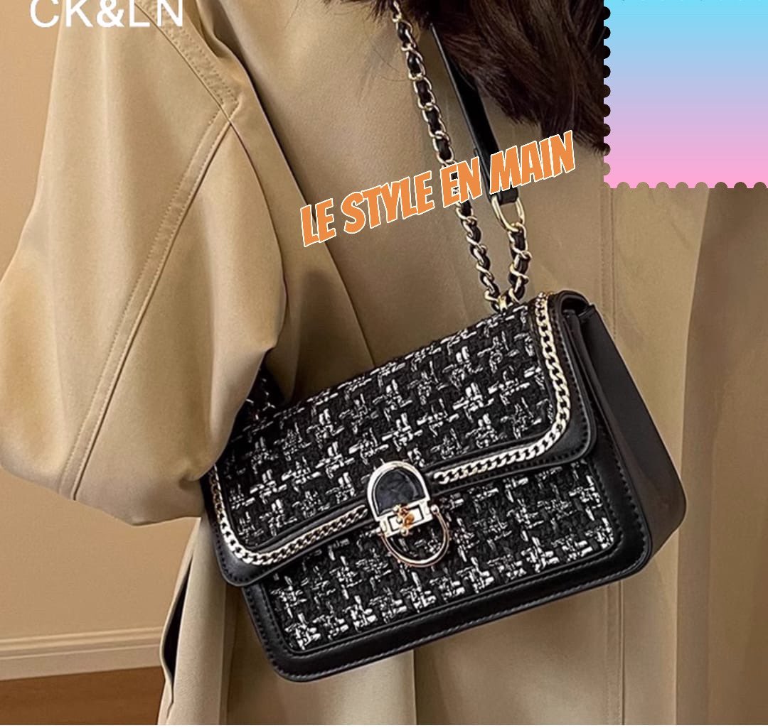 SacreModa's tweet image. Chaque sac que vous portez est une déclaration de votre unicité. 
1. 10.000 Fcfa
2. 15.000 Fcfa
3. 9.500 Fcfa
4. 11.000 Fcfa