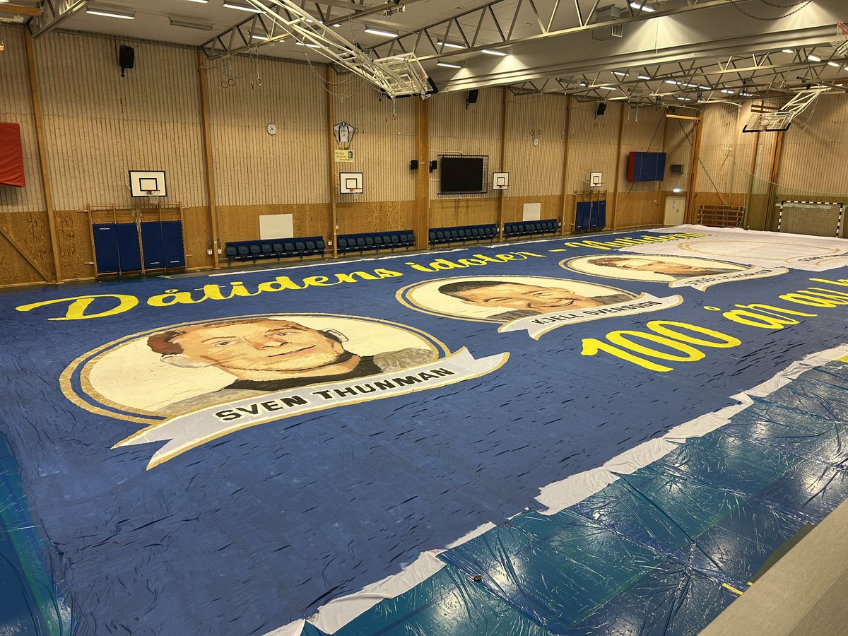 Finns alltid delar som man önskar utfördes bättre. Men kan inte vara annat än stolt ikväll. 
Vi är en handfull personer som jobbat sedan Oktober med detta. 
Nu ska familjen få lite tid igen ❤️
#twittssk