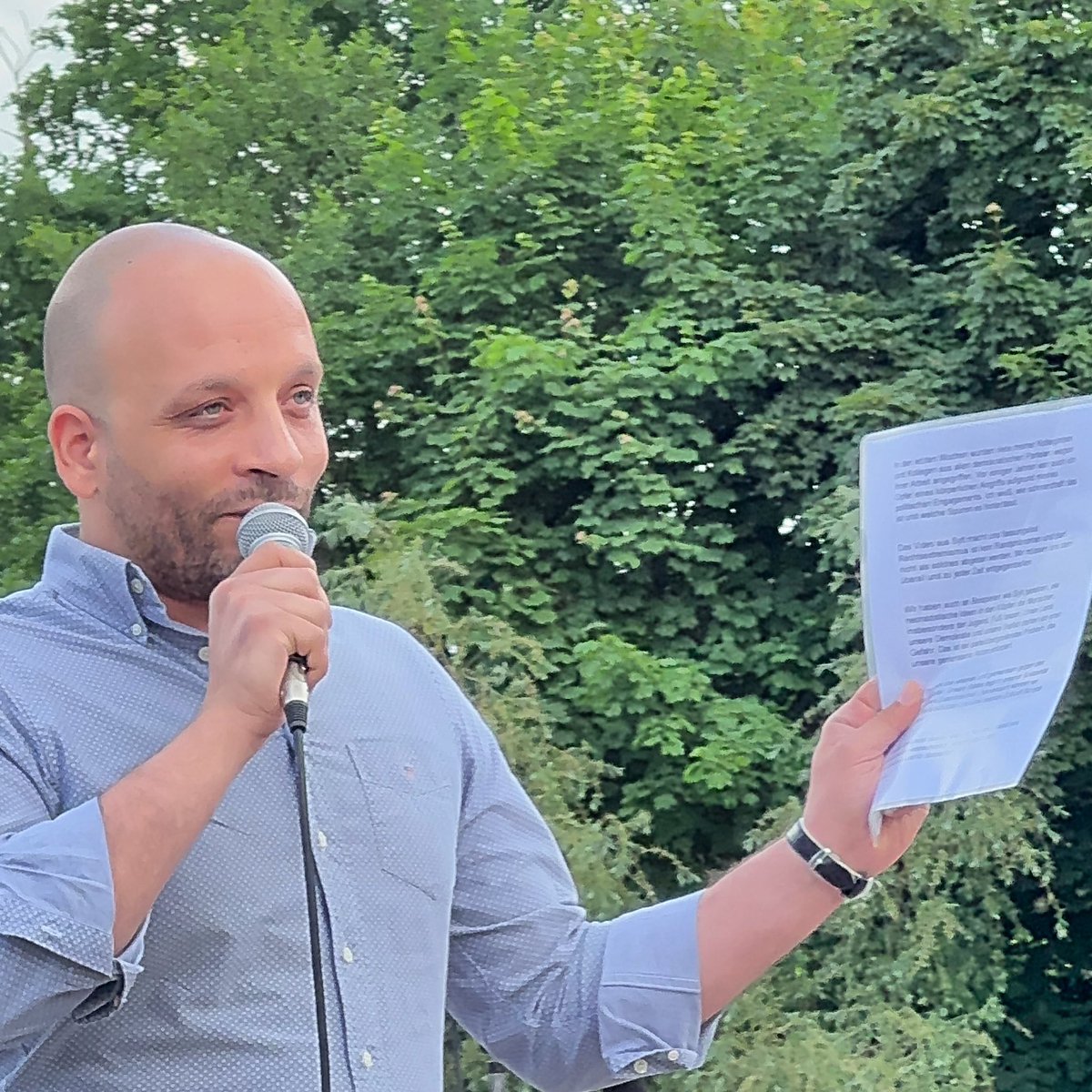 #Riesa bleibt bunt. Wir haben keine Lust auf braune Scheiße!