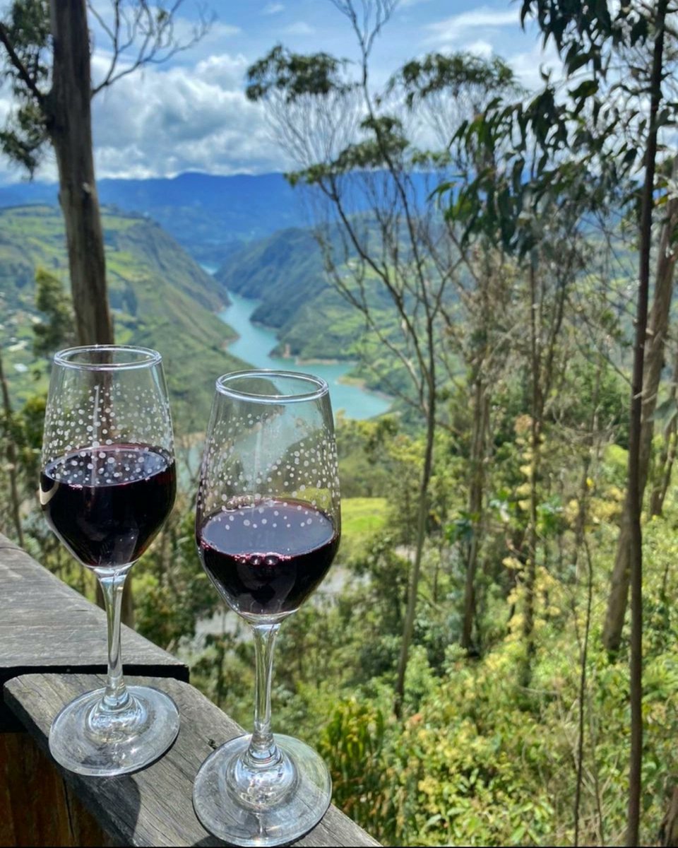 neocortes1's tweet photo. @Claud_iaToro Un Sábado desde el Embalse del Guavio en Cundinamarca https://t.co/cvl8JdS9ZD