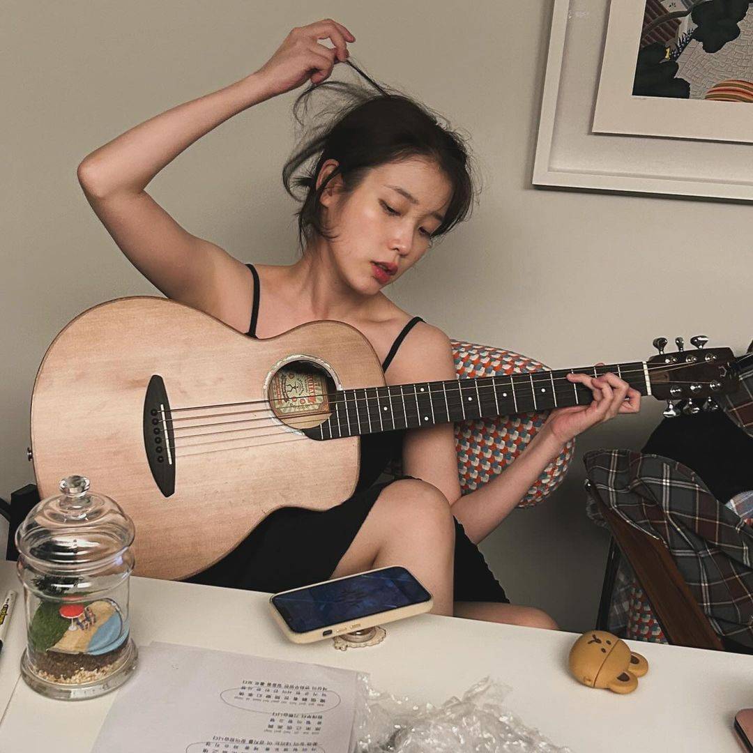 yourdeanne's tweet photo. Deanne Mackenzie
ˢᵗʳᵘᵐᵐⁱⁿᵍ ʰᵉʳ ʷᵃʸ ᵗʰʳᵒᵘᵍʰ ᵗʰᵉ ˢʷᵉᵉᵗᵉˢᵗ ᵈᵃʸᵈʳᵉᵃᵐˢ, ᵉᵛᵉʳʸ ⁿᵒᵗᵉ ᵃ ʷʰⁱˢᵖᵉʳ ᵒᶠ ʰᵉʳ ˢᵒᶠᵗ ʰᵉᵃʳᵗ. https://t.co/UajwRM7TMe