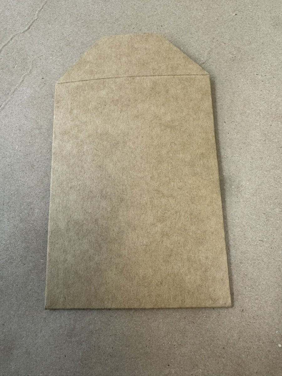 OphidianGaming's tweet photo. Our shipping cases are back in stock!
1000 units per case
Fits 10+ cards each. We worked with USPS to create this product to work well in their machines and have improved the adhesive! (3X stronger than previous batch) 

https://t.co/qOyqwL6LEY https://t.co/O5FocVNKec