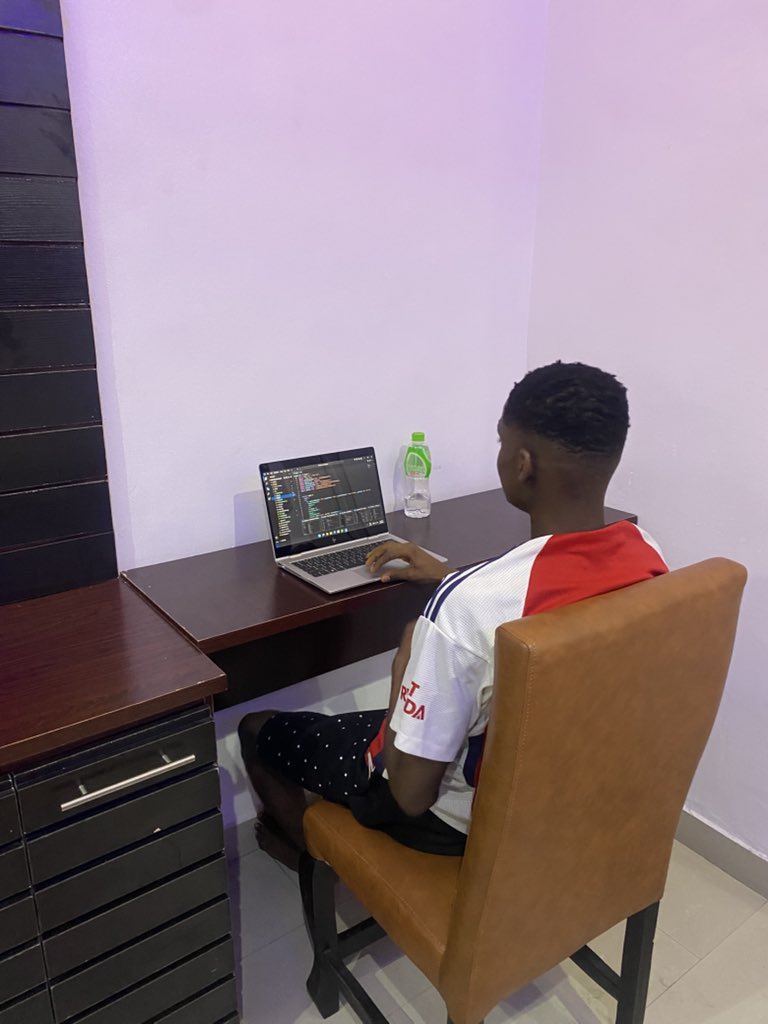 Brightnwenenda1's tweet image. Too focused to loose, hope you worked on something today 🥷🚀🔥