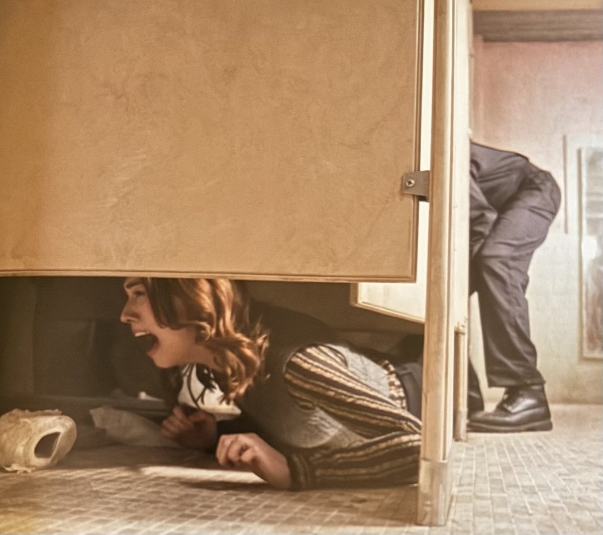SourceHalloween's tweet photo. A rare still from the bathroom scene in Halloween (2018) 🔪 https://t.co/rugQO8B0ZI
