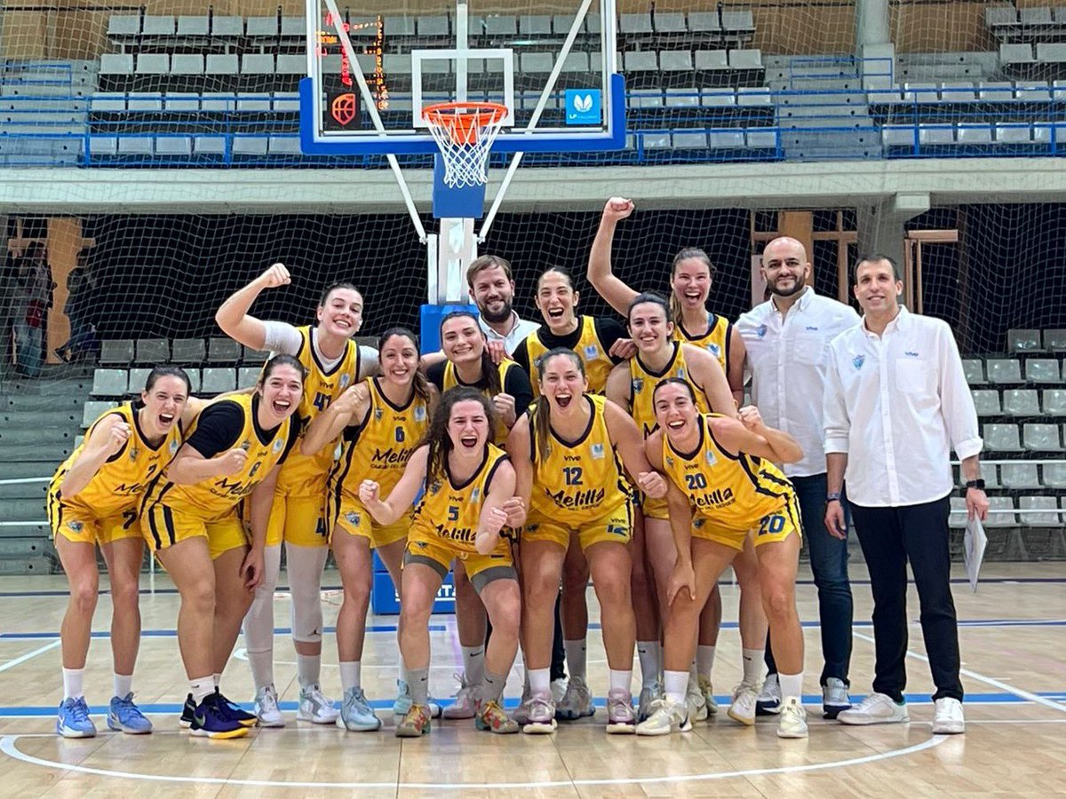 <a href="/ClubSalle/">Melilla Ciudad del Deporte CD La Salle</a> con muchísimo juego de cabeza de un tal <a href="/AlexGomezHaro/">Alex Gomez Haro</a> y un enorme trabajo de todo el equipo y cuerpo técnico le ganaron al líder de la LFCH, el hasta ahora invicto Innova Leganés por 49 a 50.
Enhorabuena <a href="/ClubSalle/">Melilla Ciudad del Deporte CD La Salle</a> 
📸CD LASALLE