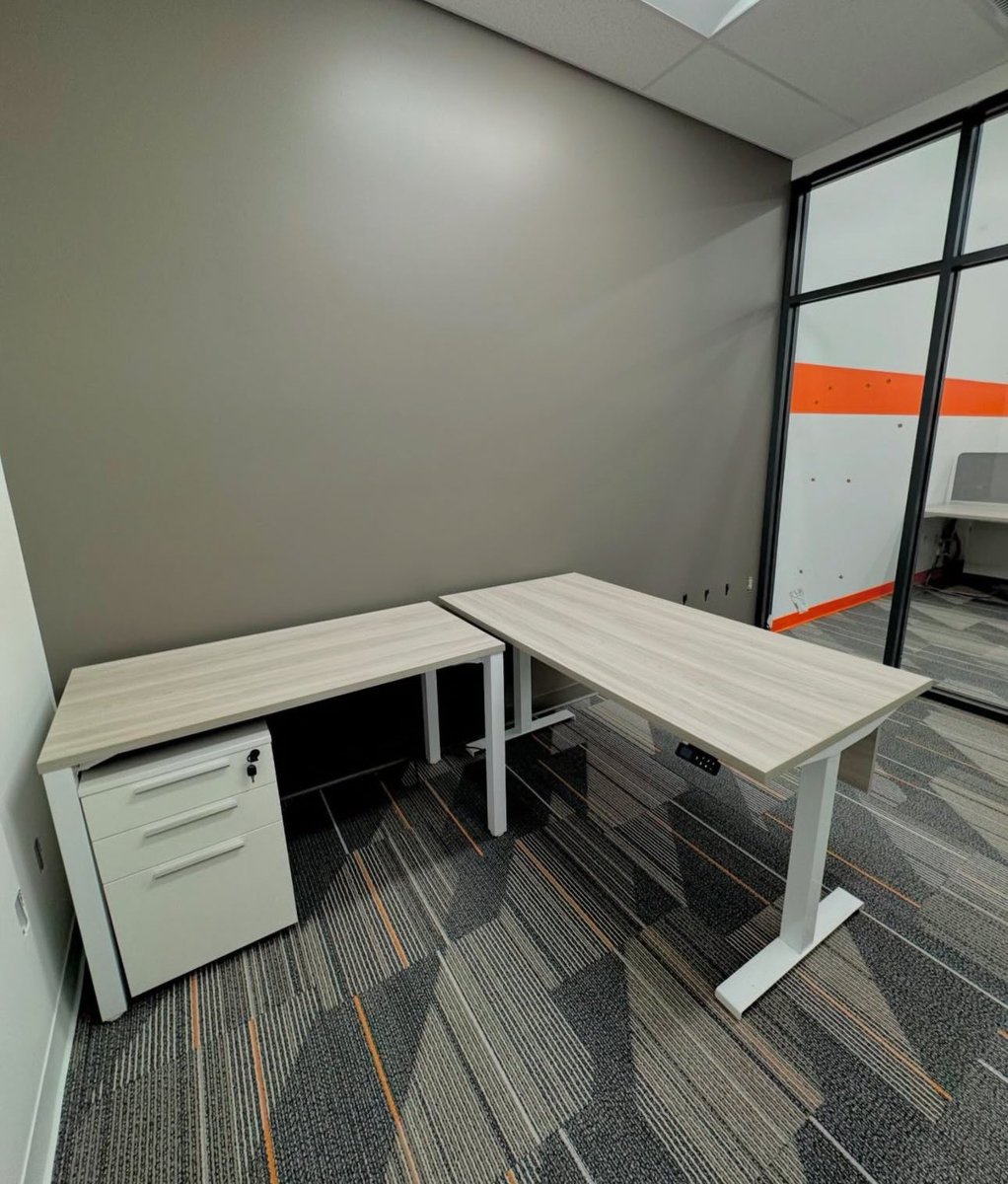 therealfurni's tweet photo. Chicago needed office furniture in a WEEK.
Others said “6-8 weeks.”
We said, “No problem.” 💼

Delivered. Fast. Affordable. Done.

#OfficeFurniture #Chicago #WeDeliver https://t.co/9RD7EBYQ2m