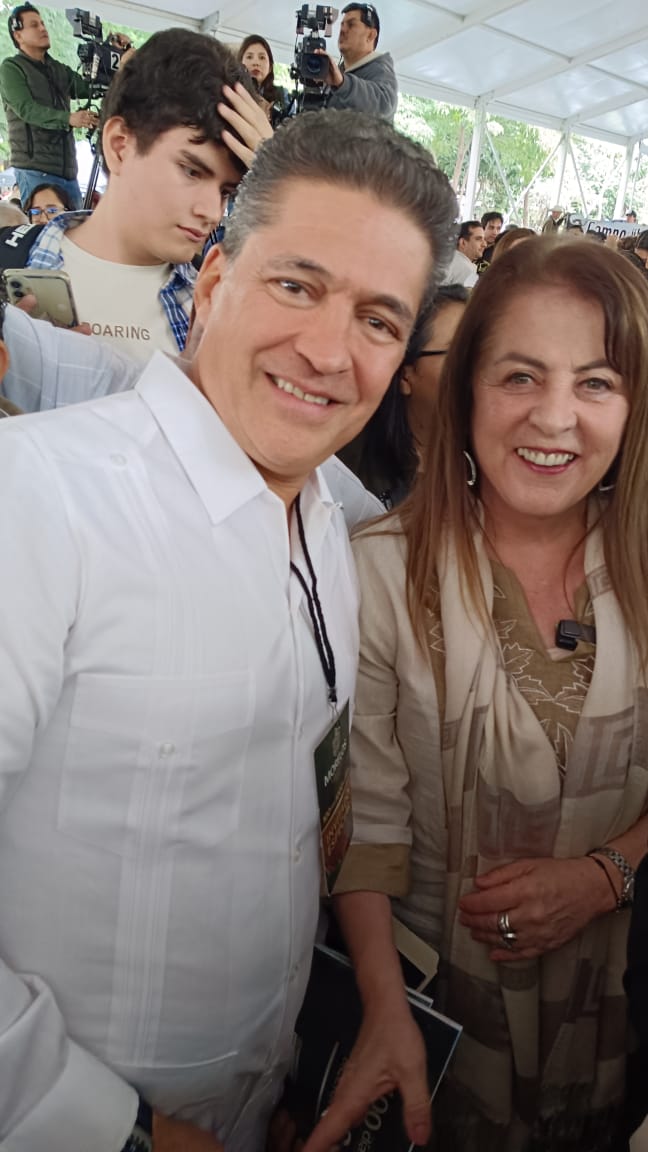 Jorge Cruz Bermúdez (@jorge_cruzber) on Twitter photo Un gusto acompañar a mi estimada Margarita González Sarabia <a href="/margarita_gs/">Margarita González Saravia</a> a su informe de 100 días 1000 acciones. Morelos va por buen rumbo, felicidades. Un gusto acompañar a mi estimada Margarita González Sarabia <a href="/margarita_gs/">Margarita González Saravia</a> a su informe de 100 días 1000 acciones. Morelos va por buen rumbo, felicidades.
