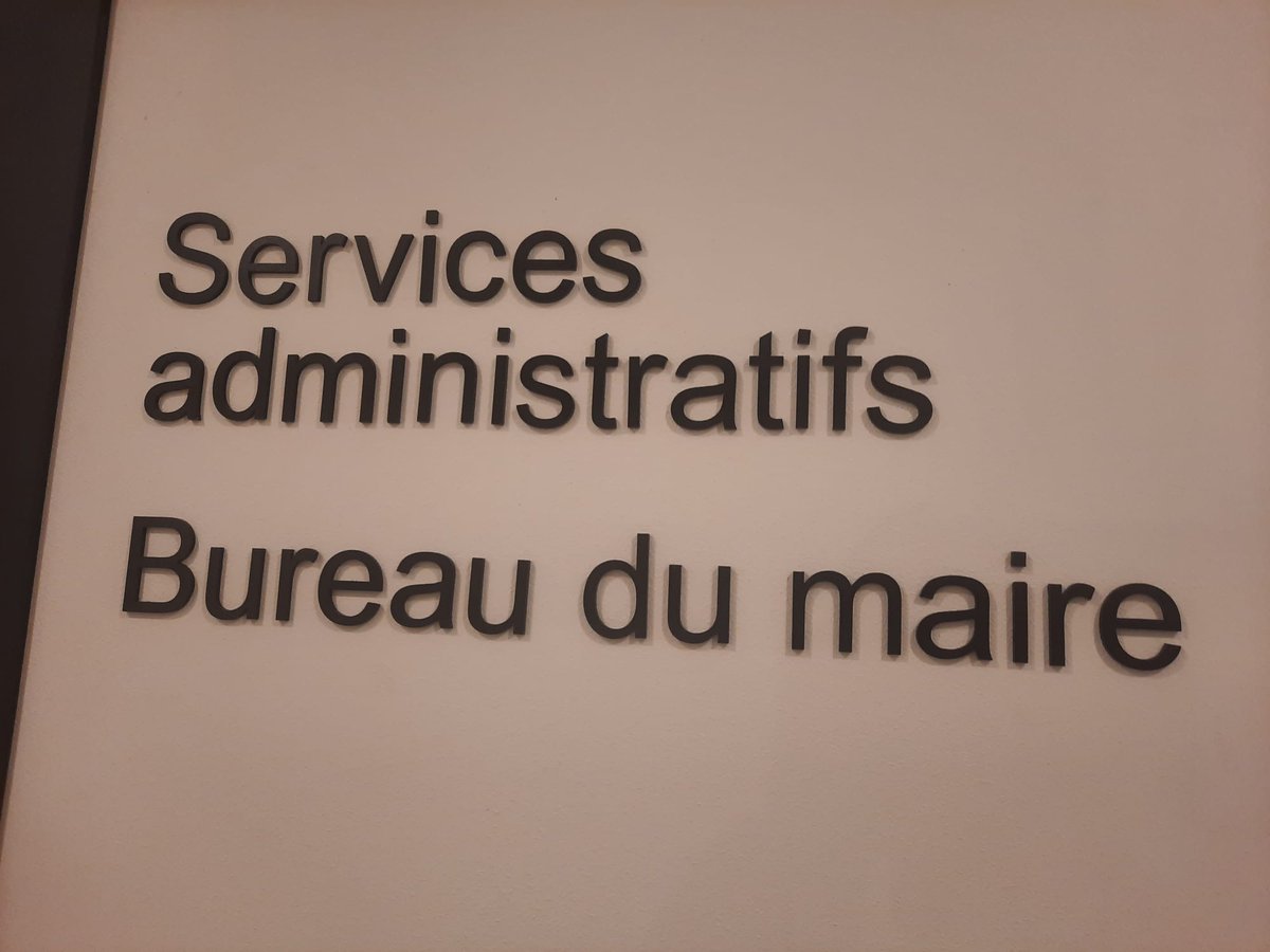 Prefecture42's tweet photo. Retour en images sur l'inauguration de la mairie de #Chavanay, en présence de Dominique Schuffenecker, secrétaire général de la préfecture de la Loire. https://t.co/lB8eSXFpM6