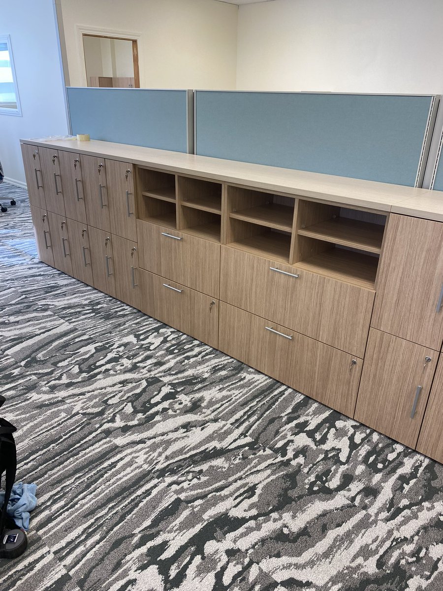 therealfurni's tweet photo. From 4,500 miles away to right in the heart of Maui 🌴📞
We outfitted a sleek new call center with premium office furniture—on time, on budget, and island-ready.

No matter where you are, we deliver workspace solutions that work.

#OfficeFurniture #MauiProjects #CallCenter https://t.co/yyozkSoeDj