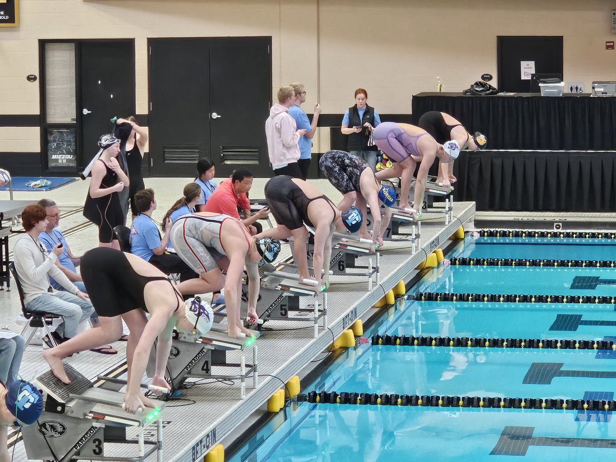 Addi Pfeiffer finishes the 200 Free in 11th place with a new personal best time of 1:59.16. Way to go, Addi!💪