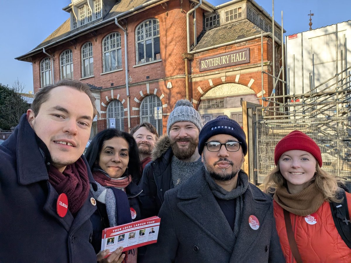 Happy 2025! We were out today knocking doors in the January sunshine ☀️ Excited for the year ahead, and lots to do. As always, you can contact us via email or come to our monthly surgeries 🗣️