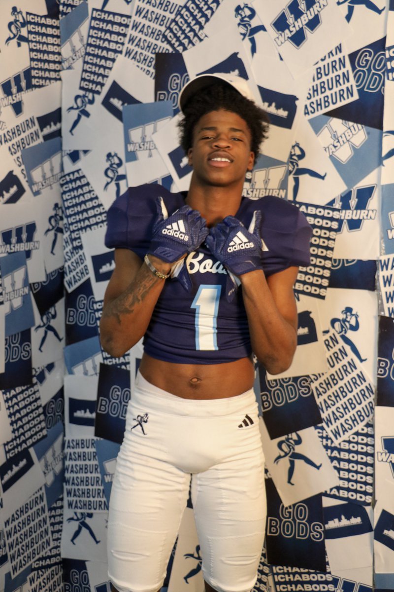 1dhawk's tweet image. Had a great time in Topeka Kansas🔥! @IchabodFTBL @CoachJarvis3 
@nikkinotnicki #notcommitted
