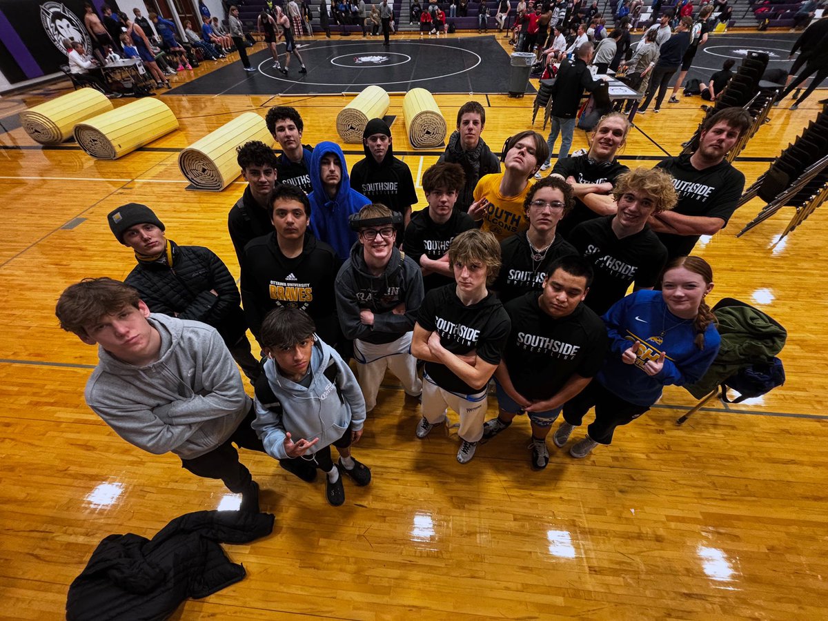 JV <a href="/OSHS_Wrestling/">Coach Fitz</a> back in action today. Got to learn some lessons about mindset, but responded as expected. Scrappy lil Family we got here on the #southside #sse #pointfive <a href="/ADMillerOS/">AD Miller</a>