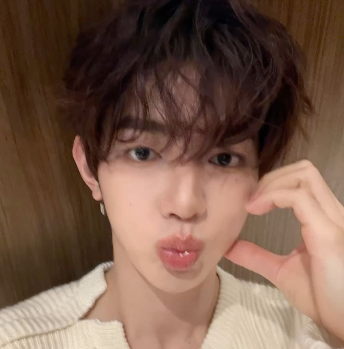 digitaldoyoung's tweet photo. ──⋆★ day 1 ! 
hii im kel im looking interactive moots .ᐟ.ᐟ

─  he/him, blk ‘08 liner
☆ mainly nct &amp; zb1
─  multi: ateez, txt, xlov, etc
any fandom welcome (ᓀ‸ᓂ) ! 
☆ not new to #stantwt / #kpoptwt
 ─ looking for friends, let's interact ^^

 ★  ↻ / ♡ to be moots https://t.co/uXZlqQYy2V