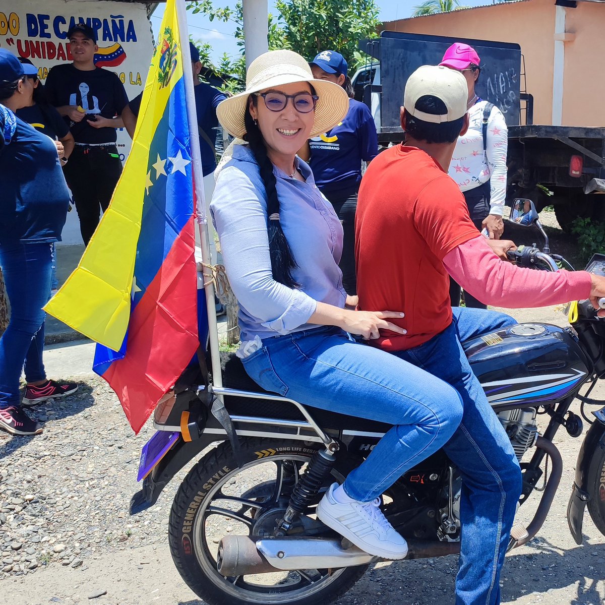 Si alguien sabe perfectamente el significado de la palabra PACIENCIA son los Venezolanos, sobre"vivimos" al paro petrolero (2.002. -2.003)  escasez de 2.017 y desde entonces innumerables eventos desafortunados que han pretendido desmoralizar a un ejemplar que ya es de acero.....