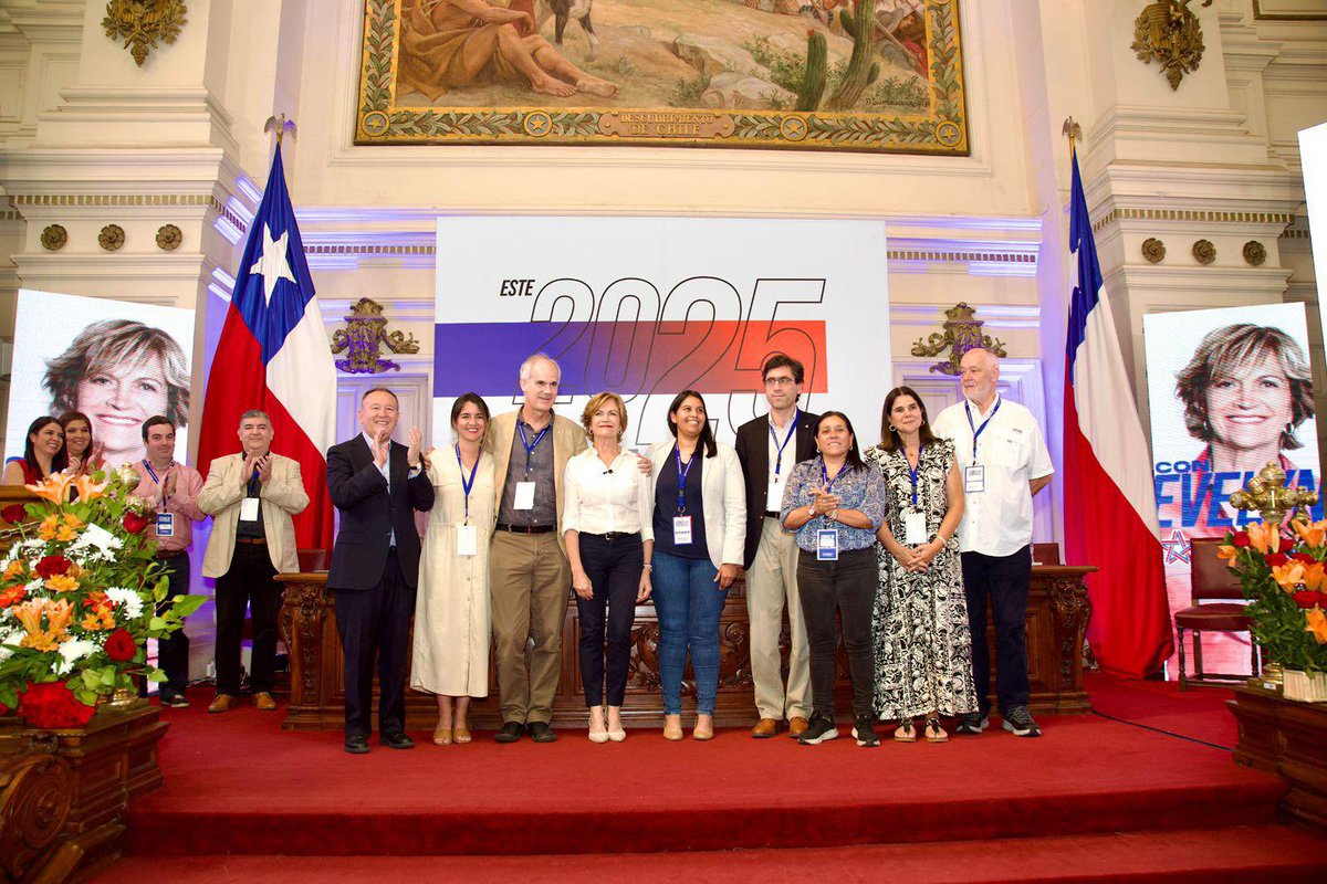 Evelyn Matthei tweet media