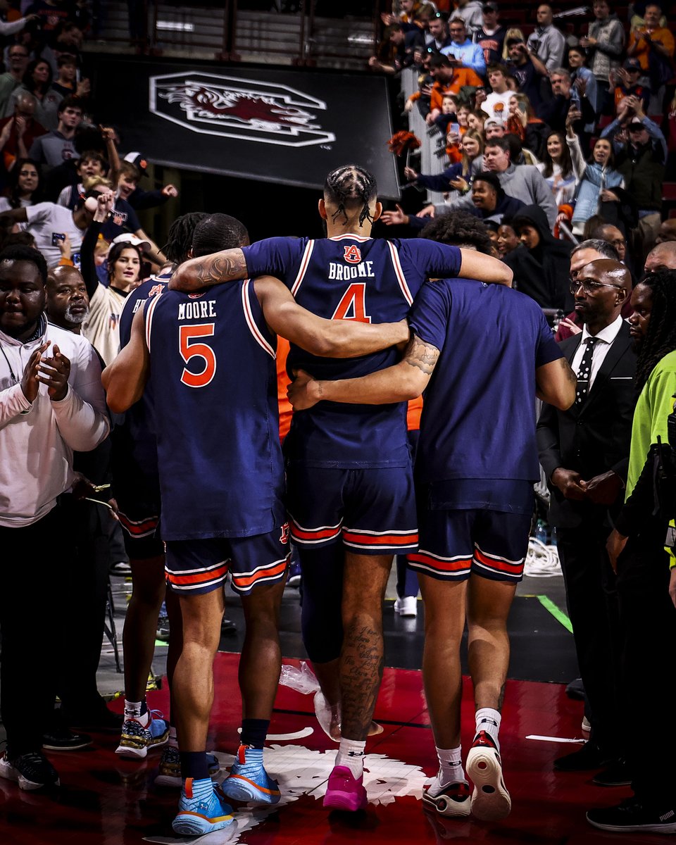 Auburn Basketball tweet media