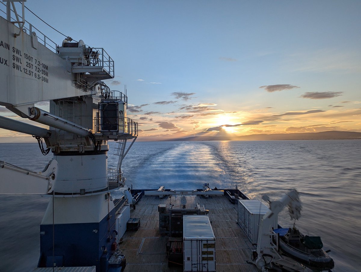 ThomLinley's tweet photo. We have rounded #CapeHorn and entering #DrakePassage. #Antarctica here we come! @SchmidtOcean #AntarcticClimateConnections is underway!
Learn about the cruise and get updates here:
https://t.co/mKLR5MDmGI
Track the ship here:
https://t.co/hMFUncT76b
#DiveStream on the way. https://t.co/krqaUVOkC5