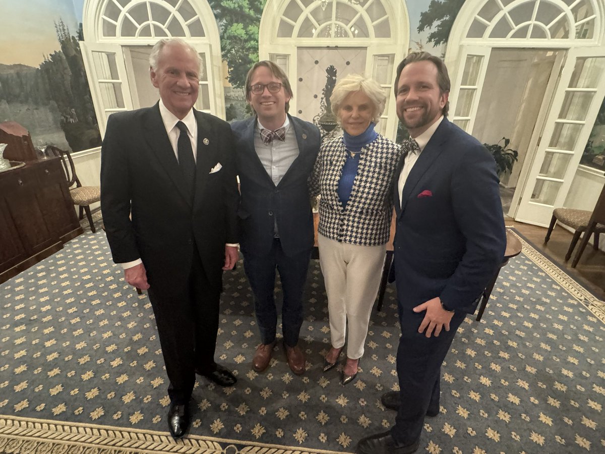 The 2025 Session Begins Next Week!

This week, I joined my brother Ford at the Governor’s Mansion for the Economic Development Summit. Great conversations about growing South Carolina’s economy—ready to get to work!

#SCPol #Session2025 #EconomicDevelopment #district35