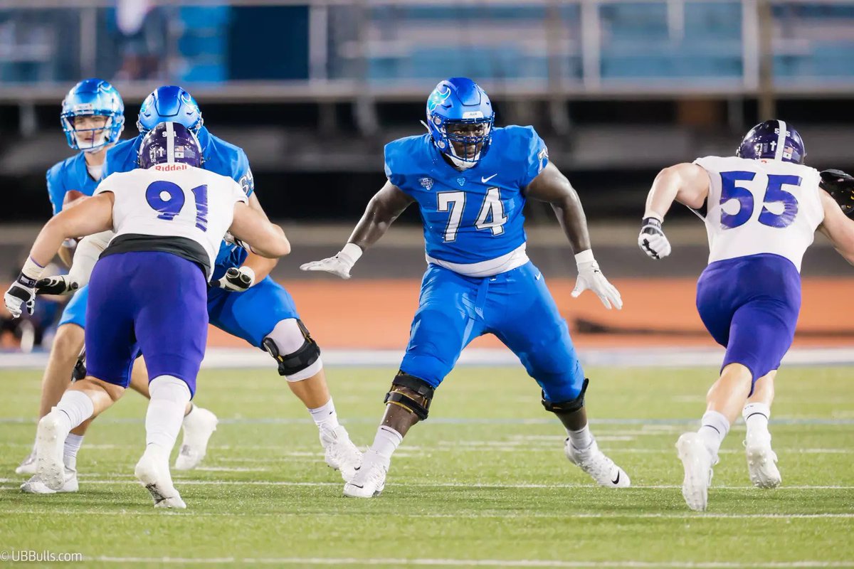 justamahn's tweet photo. After an amazing conversation with @Stansfield_Matt I am blessed to receive an offer from the University Of Buffalo🙏🏾🙏🏾 @CoachJeffMoore @BrianDohn247 @MohrRecruiting @RivalsFriedman https://t.co/5w6jQo4NWH
