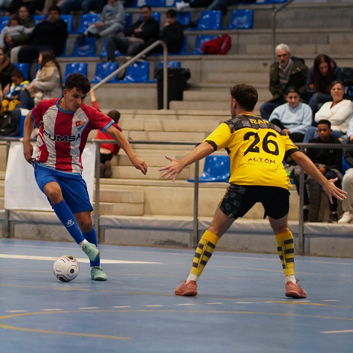 ❤️🤍 #PrimerEquip • 𝗟𝗔 𝗣𝗥𝗜𝗠𝗘𝗥𝗔 𝗗𝗘 𝗟’𝗔𝗡𝗬! 🤩

✅ Triomf treballat del #PrimerEquip CUMSA 🆚 <a href="/EFSComtat/">EFS Balaguer Comtat</a> (4-2). Els locals sumen els primers tres punts del 2025 i segueixen creixent!

🎯 Gols: Ferran, Puig, Edgar i Anas!

#SantJoanDespíCFS ❤️🤍