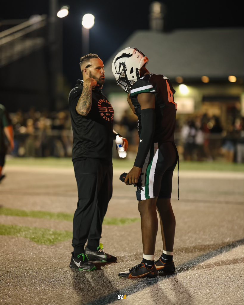 b_moson's tweet photo. @CoachCarmean THANK U and trusting me with no coaching experience.I took my son to you after our first conversation b/c of one word you said,Relationships! To this day you have never wavered from that! I know b/c of that this program is in good hands. 💚 https://t.co/5I4HHf3bsg
