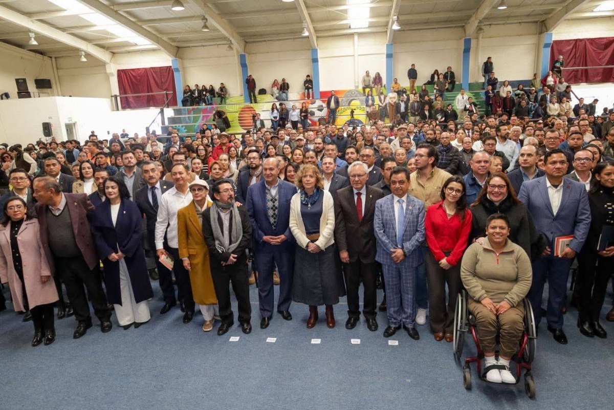 AndresVeVa_'s tweet photo. Asistí al foro “Desarrollo con bienestar y Humanismo”, con la presencia de la Dra. Rosaura Ruiz, Secretaria de Ciencia, Humanidades, Tecnología e Innovación del Gobierno Federal. https://t.co/ROmjJvKpky