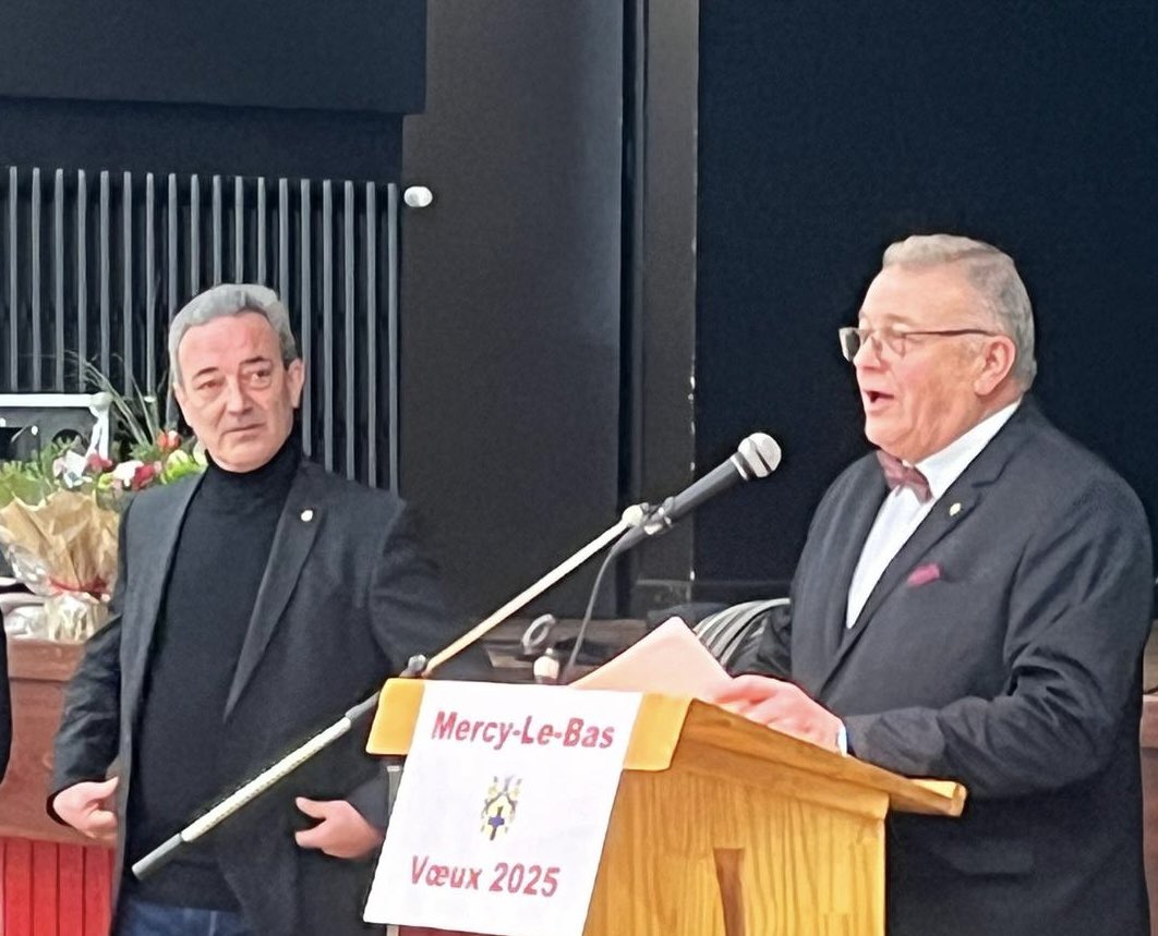 WEBERFrederic1's tweet photo. 🙏 #Mercylebas , ce soir très belle cérémonie des Voeux de Monsieur le Maire Serge VENTRUCCI & du conseil municipal 👍
Ruralité et Convivialité 🇫🇷🫶
2025 👍 https://t.co/kG6fOrsqtB