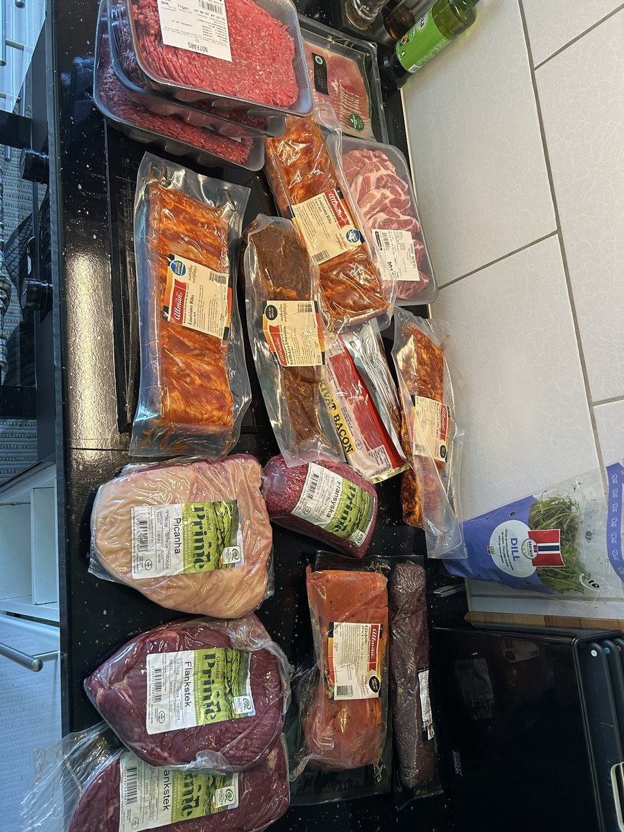 Advisor Exiliado tweet media