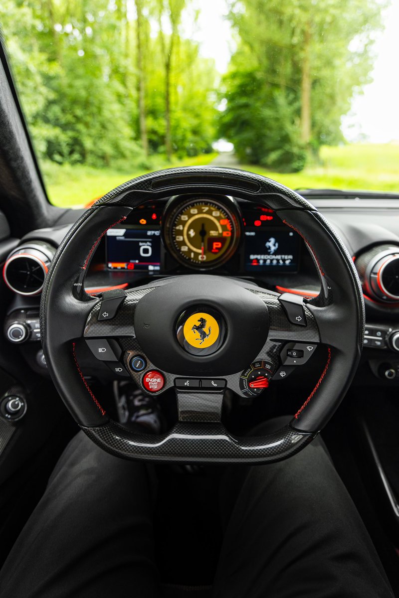 aka_valou's tweet photo. Rien de mieux qu'une forêt pour faire rugir le v12 du 812 superfast Novitec 🐎🍃 https://t.co/tWmRRjfmoy