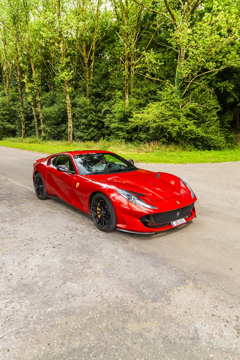 aka_valou's tweet photo. Rien de mieux qu'une forêt pour faire rugir le v12 du 812 superfast Novitec 🐎🍃 https://t.co/tWmRRjfmoy