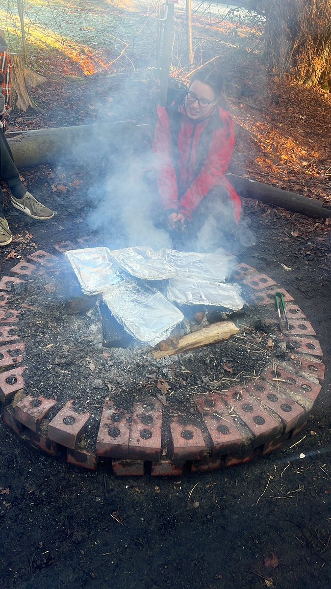 GorillaManFitn1's tweet image. Backwards Cooking with the Explore aka Raptors for third activity at Gillwell Scout Camp Site today💪🍳#scoutinglife #gillwellscoutcamp #explorerscouts #teambeast #scoutingadventures #skillsforlife