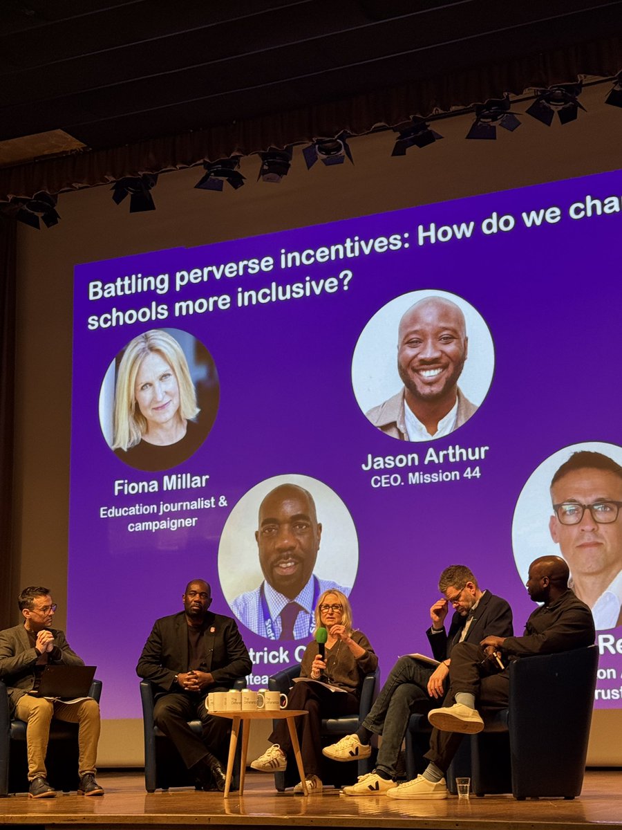 msybibi's tweet photo. It was great to be with the @DiverseEd2020 team at today’s #IncludEd25.
Hannah Wilson and I co-delivered a session on Designing Inclusive Classrooms.
It was also great to hear from @Yasmomar, @CalmLeadership @TomRees_77 @Jason_Arthur & others. Thank you @TheDifferenceEd! https://t.co/NWZmLuCIwd