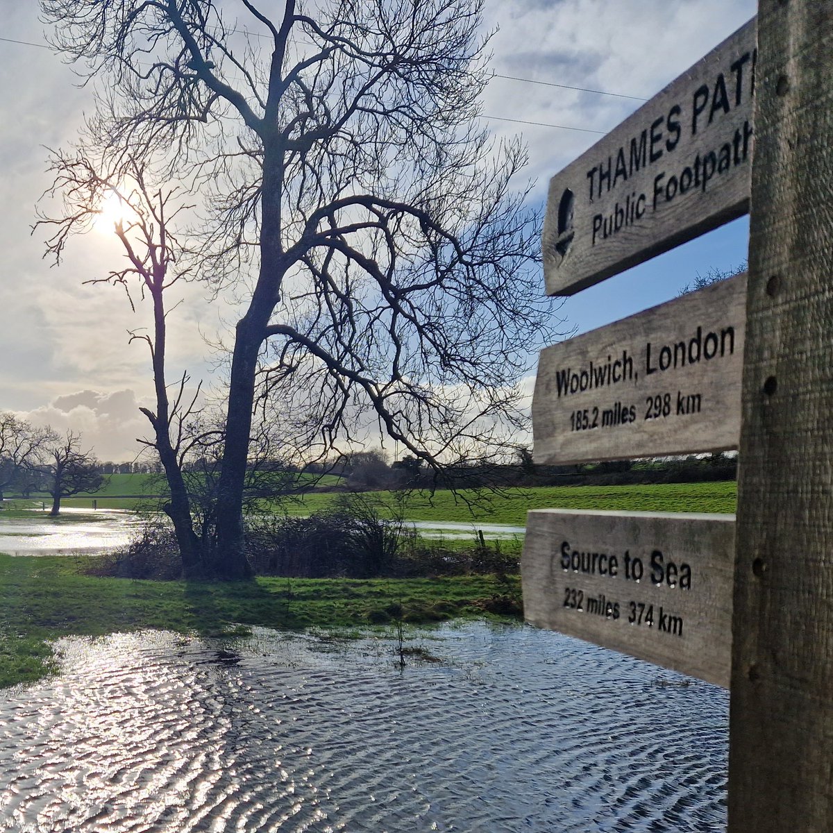 Thames Path National Trail tweet media
