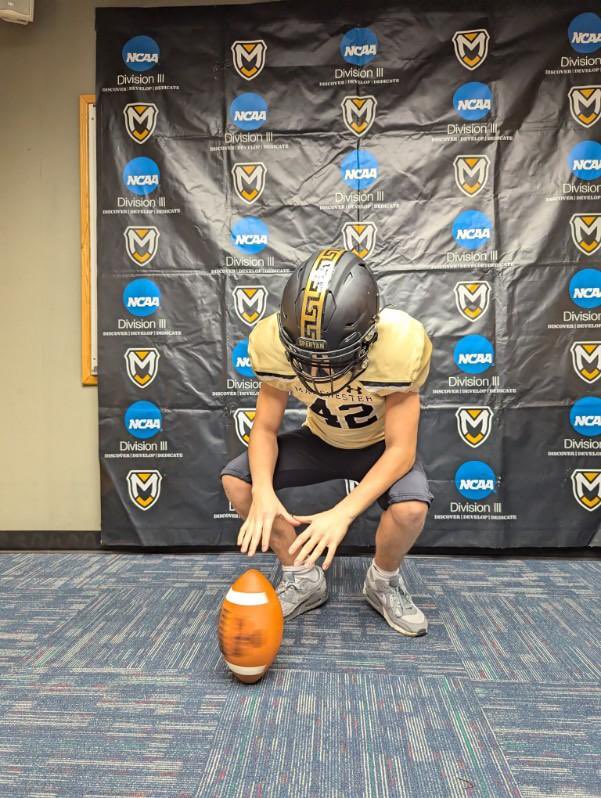 TinocoSkyl25293's tweet photo. MEDIA DAY AT MANCHESTER UNIVERSITY #manchester @brickiesfb @MU_SpartanFB @Coach_ZShaw @CoachV_MU https://t.co/Hv36pjVE67