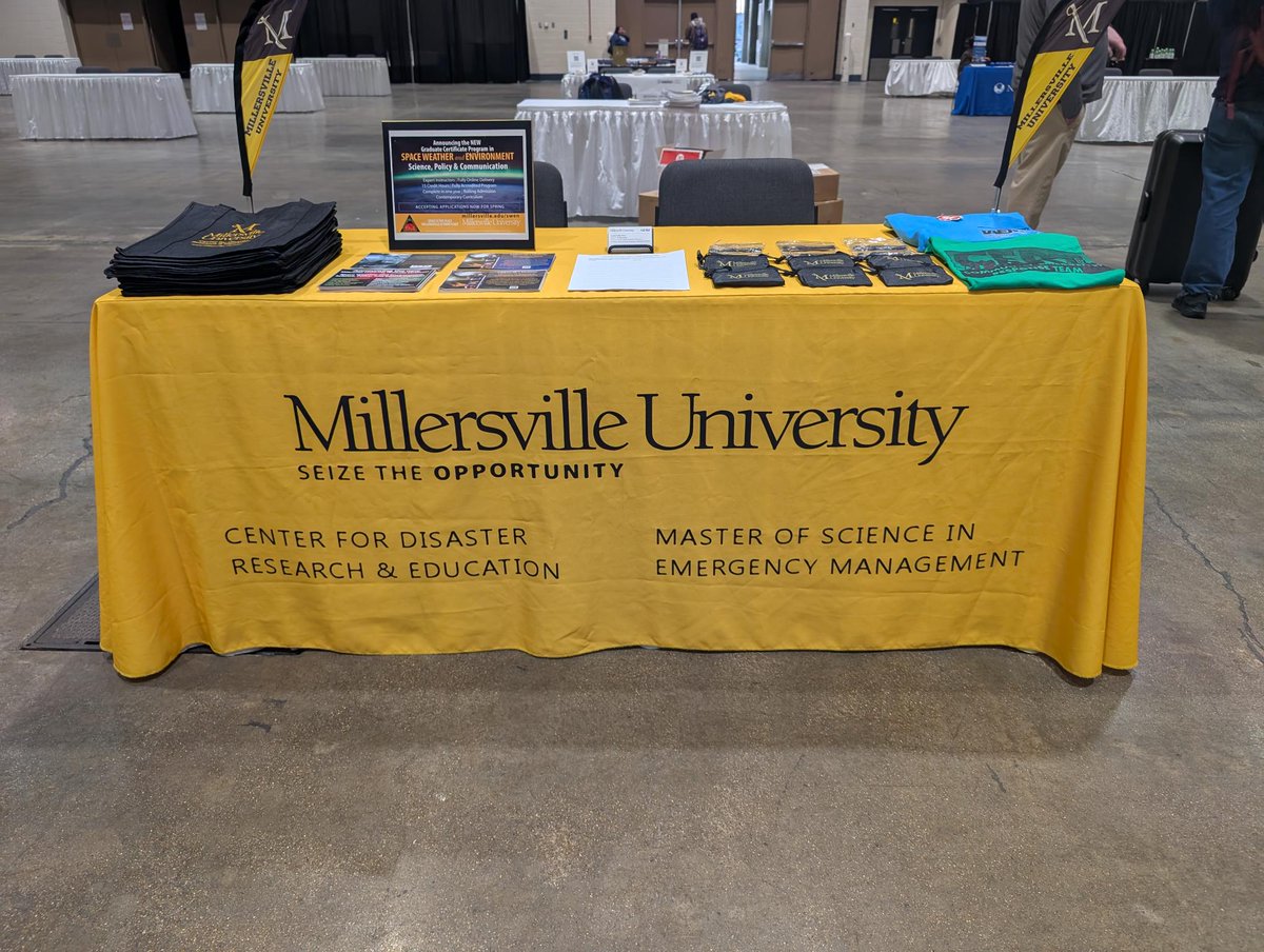 If you are attending the 2025 American Meteorological Society Conference in New Orleans, LA, stop by our table at the Career Resource and Graduate School Fair to learn more about our program offerings! #AMS2025