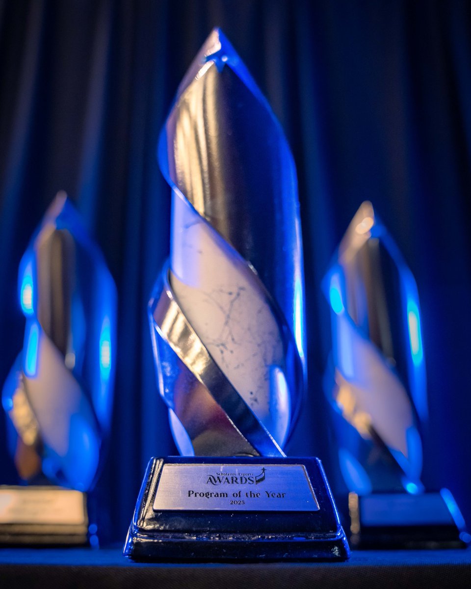 Scholastic Esports Awards (@scholasticea) on Twitter photo We're only hours away from the Scholastic Esports Awards...
Will you be taking home a trophy tonight?
๐ธ <a href="/TheRogueCora/">๐ณ๏ธโโง๏ธ Cora Kennedy ๐ธ</a> We're only hours away from the Scholastic Esports Awards...
Will you be taking home a trophy tonight?
๐ธ <a href="/TheRogueCora/">๐ณ๏ธโโง๏ธ Cora Kennedy ๐ธ</a>
