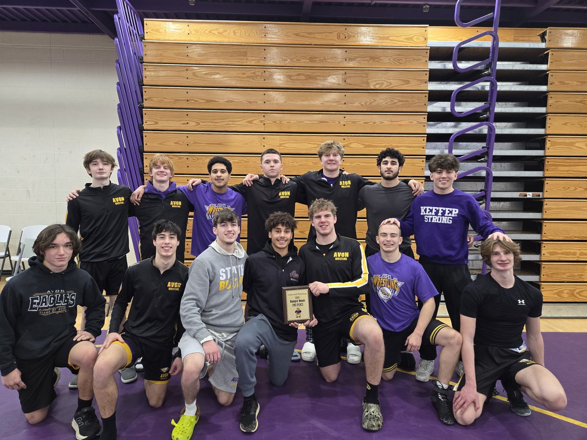 Avon beats Benedictine 42-26 to finish 2nd at the Ranger Duals