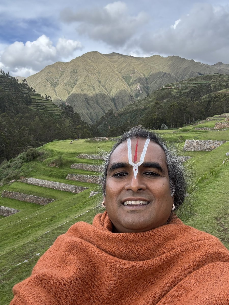 vishwananda's tweet photo. Visiting Chinchero amazing stone structure hope they fit all the stone together https://t.co/jbsIeTWzAs