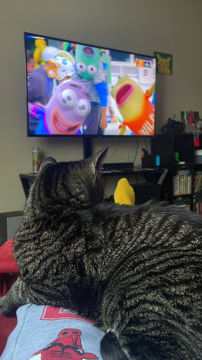 zxckattack's tweet photo. please for the love of god. if you're watching football right now watch it on nickelodeon instead. this is the pinnacle of television https://t.co/uFyR3yL7KQ