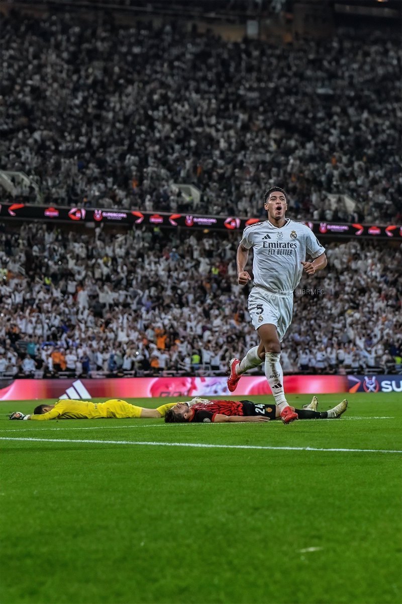 WHAT A PICTURE! 🥶