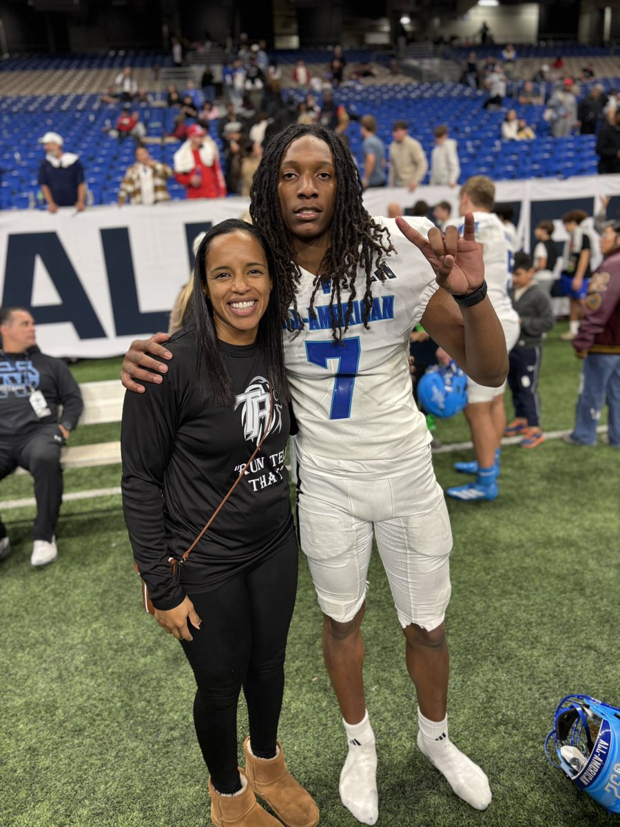 Dee McNeal, M.Ed. (@coachdmcneal) on Twitter photo Came out the Navy All-American game to show some love and support to two of my favorite football players!! Congratulations to the West Team on the Win! Canβt wait to watch both of these young men play next season at Texas A&M and UT!
Go be great <a href="/Chace_Sims/">Chace Sims</a> ππ½ & <a href="/_KadePhillips/">Kade Phillips +</a> π€π½ Came out the Navy All-American game to show some love and support to two of my favorite football players!! Congratulations to the West Team on the Win! Canβt wait to watch both of these young men play next season at Texas A&M and UT!
Go be great <a href="/Chace_Sims/">Chace Sims</a> ππ½ & <a href="/_KadePhillips/">Kade Phillips +</a> π€π½